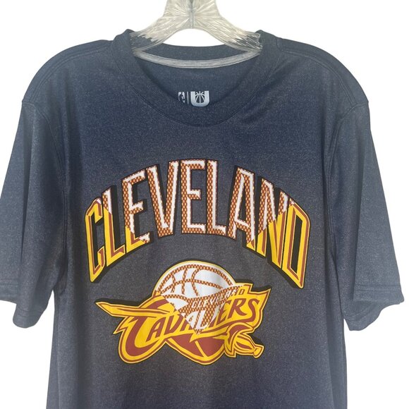Cleveland Cavaliers NBA Tshirt Mens Large Blue Short Sleeves - Picture 3 of 7